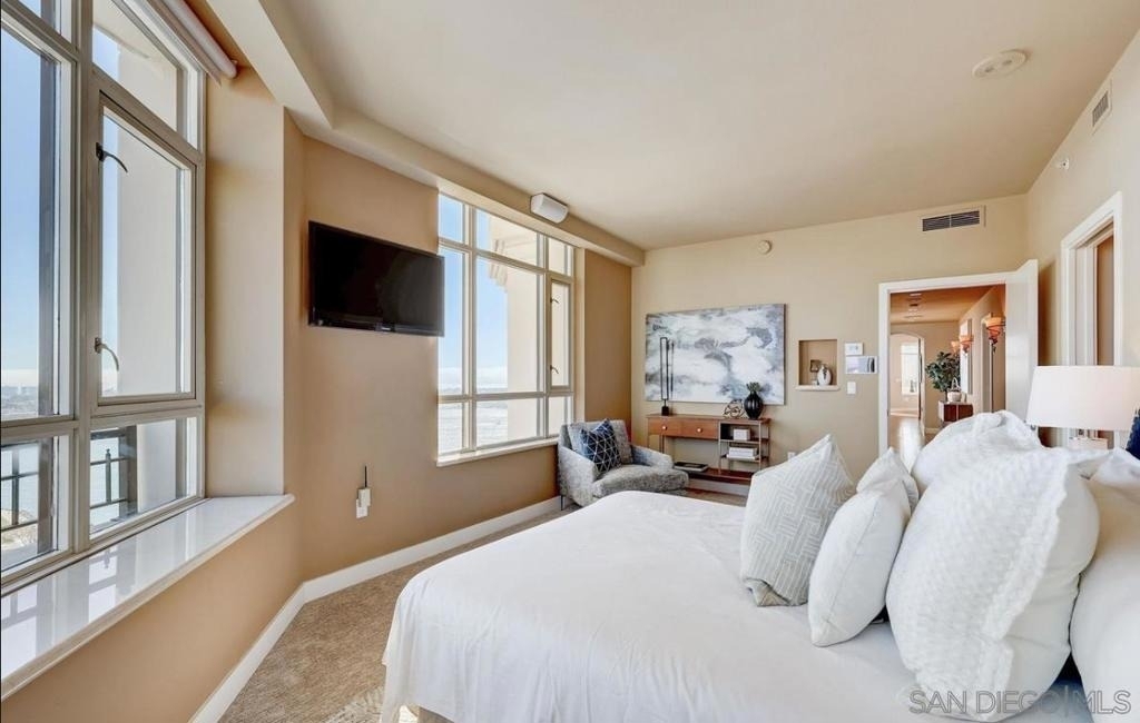 700 W Harbor Dr - Photo 46