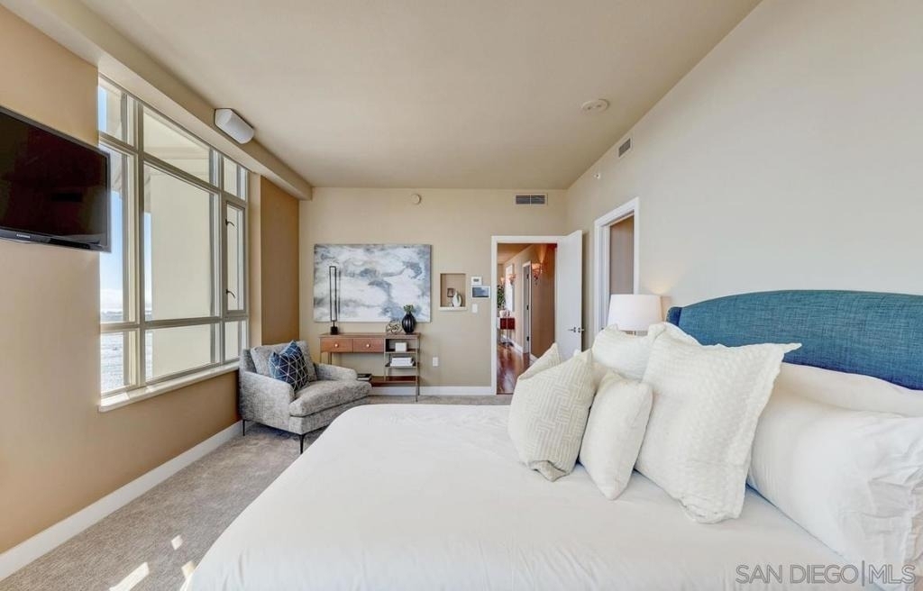 700 W Harbor Dr - Photo 44
