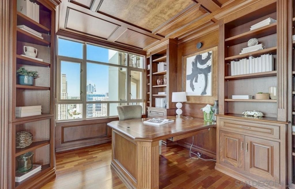 700 W Harbor Dr - Photo 14