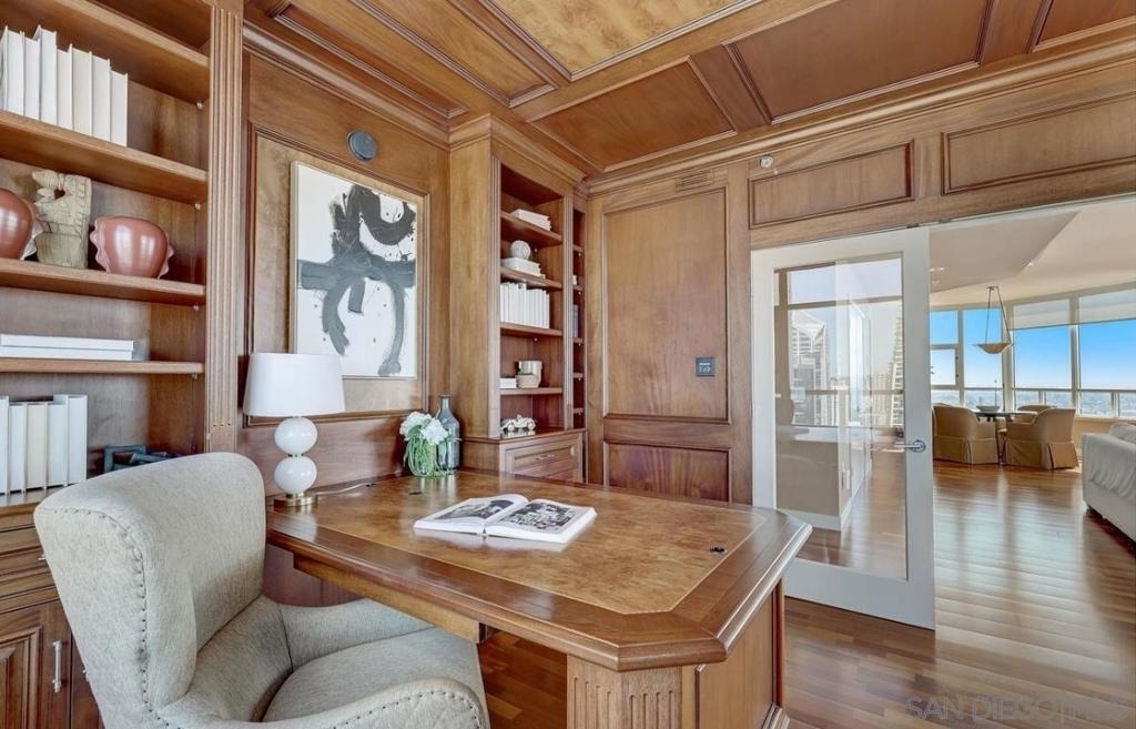 700 W Harbor Dr - Photo 13