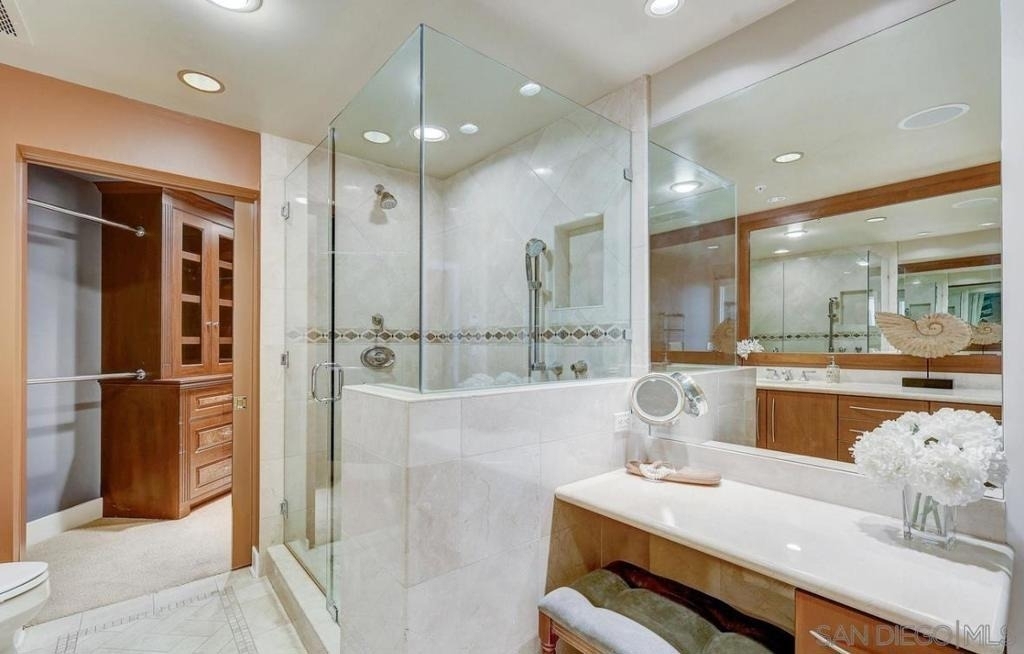 700 W Harbor Dr - Photo 54