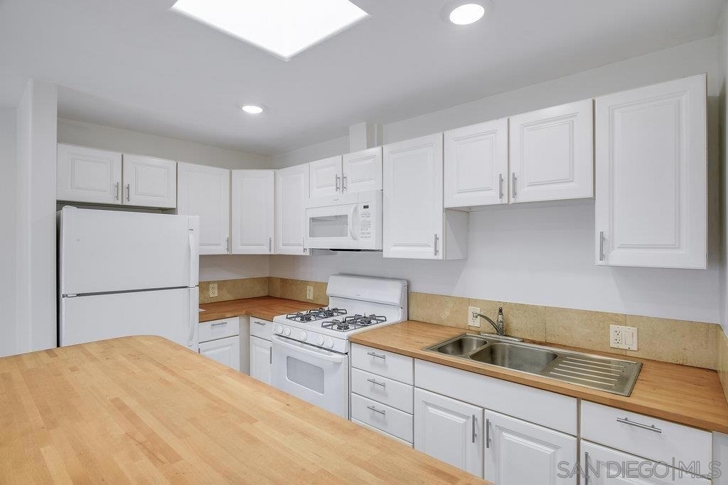 4618 Marlborough Dr. (1/2) - Photo 8