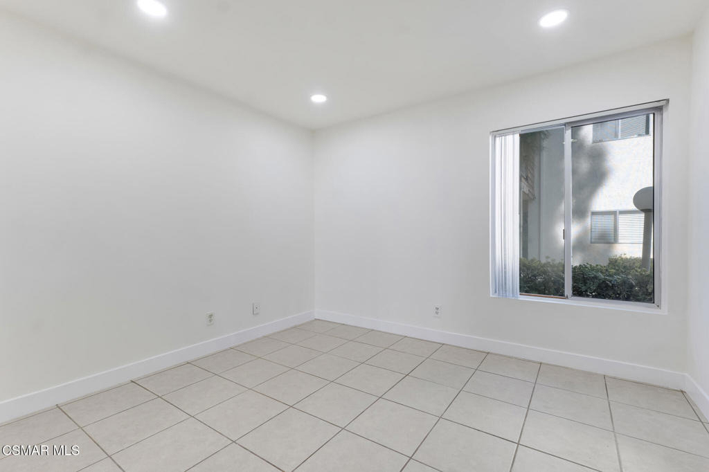 5700 Etiwanda Avenue - Photo 20