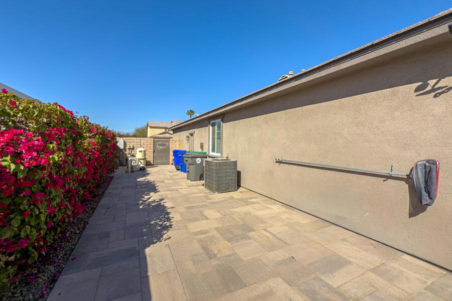 43784 Riunione Place - Photo 30