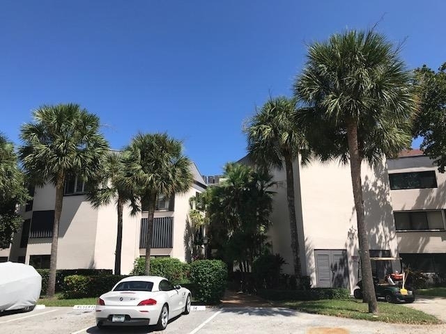 1640 Twelve Oaks Way - Photo 1