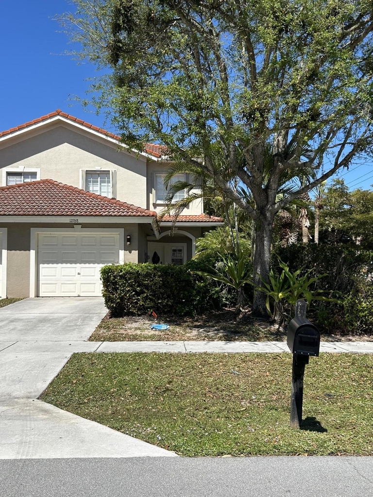 12768 Westhampton Circle - Photo 1