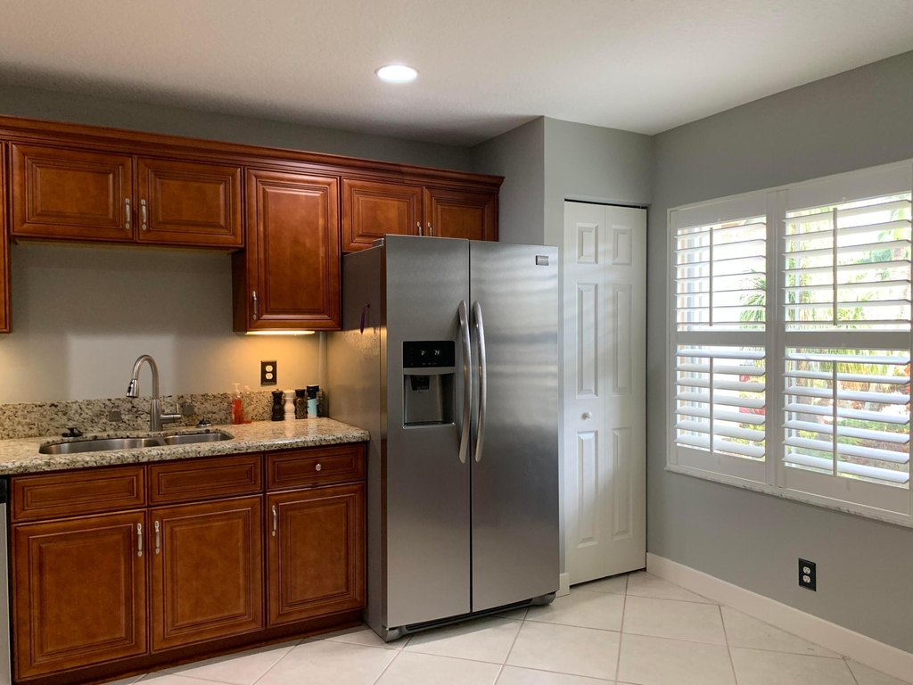 10667 Lake Shore Drive - Photo 20