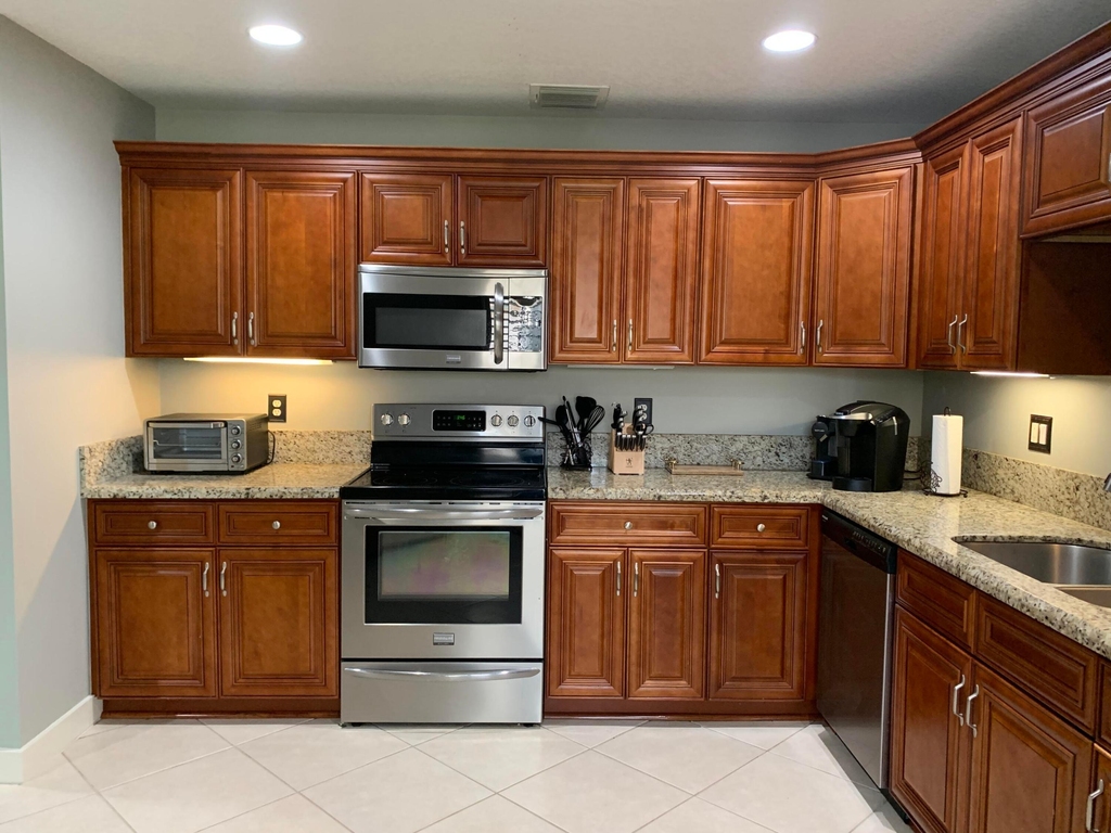 10667 Lake Shore Drive - Photo 19