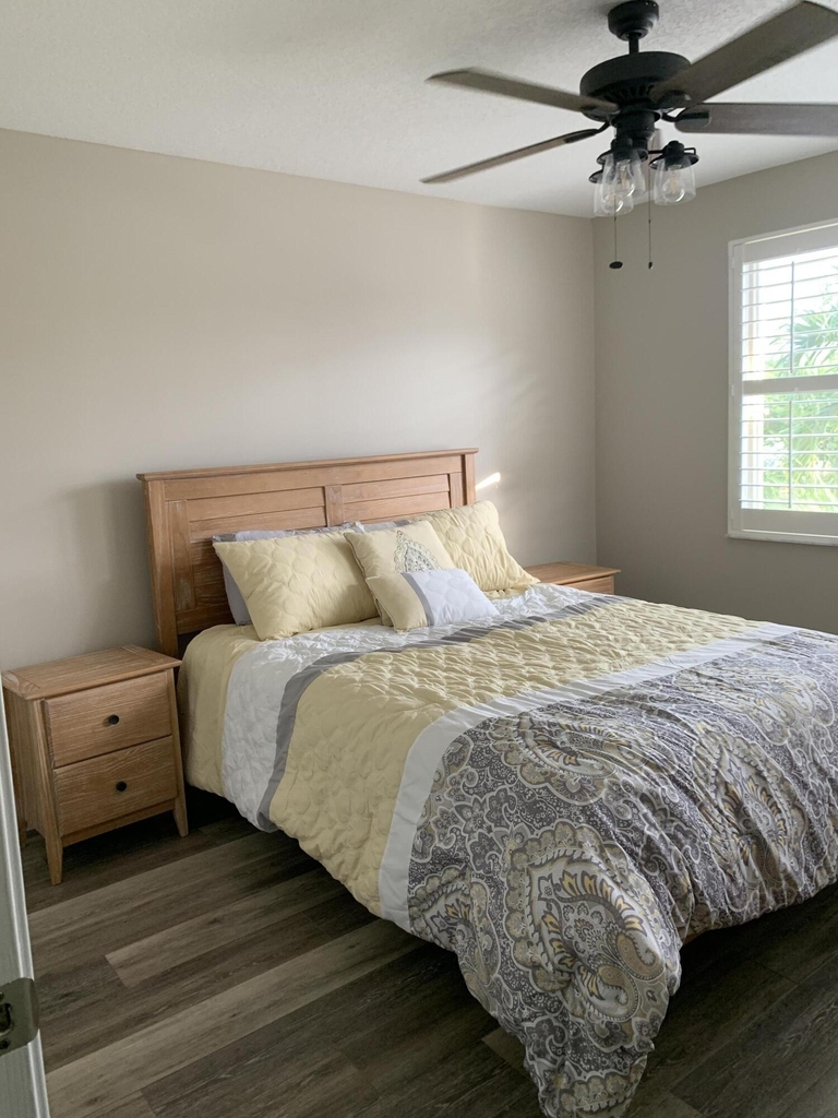 10667 Lake Shore Drive - Photo 32