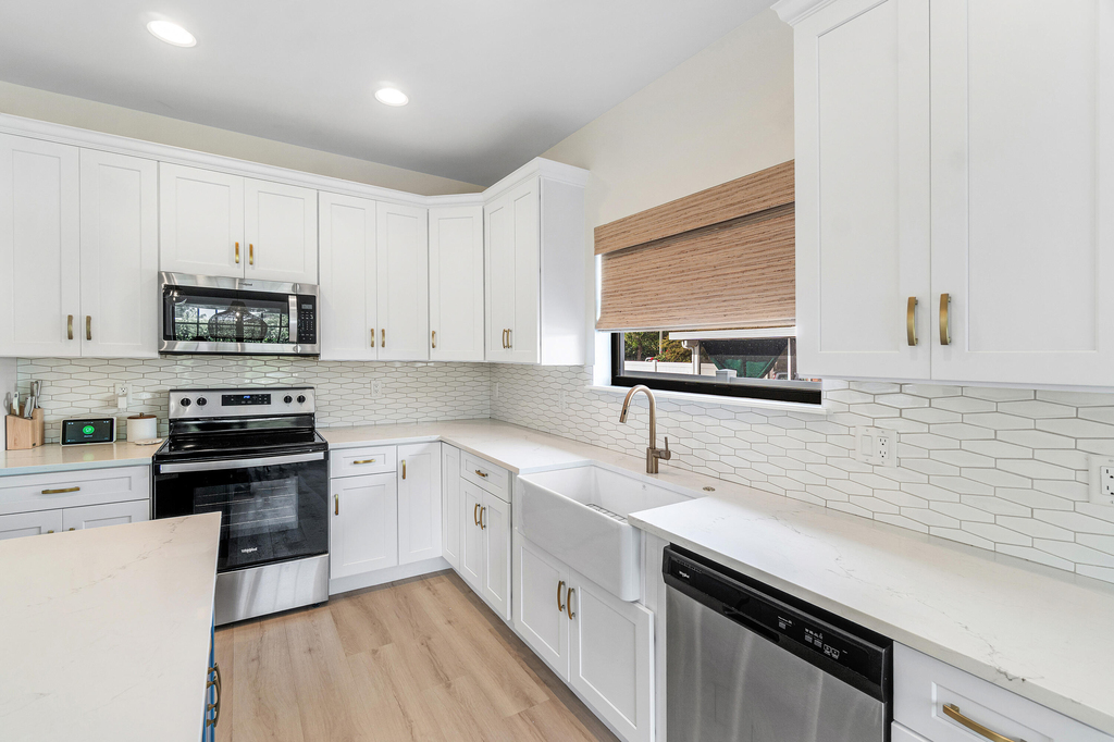 7606 S Olive Avenue - Photo 9