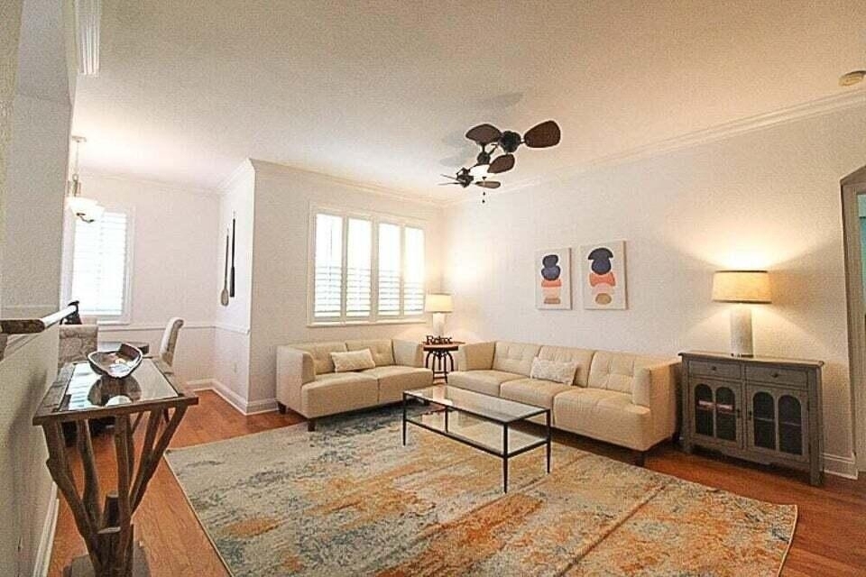 11018 Legacy Drive - Photo 2