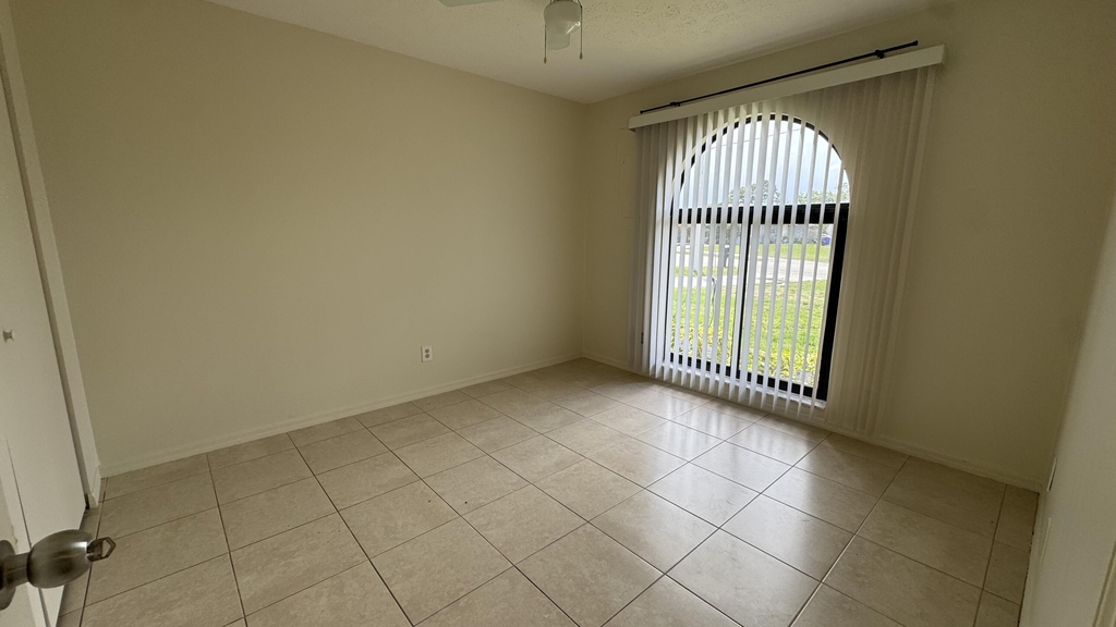 5045 Se Primrose Way - Photo 4