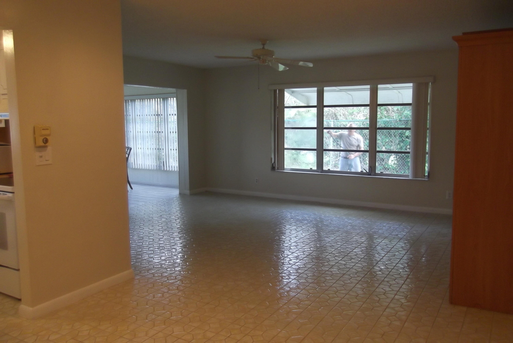 4510 Nw 2nd Street - Photo 2