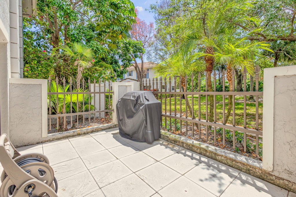 355 Prestwick Circle - Photo 3