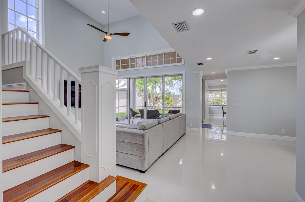 17 Selby Lane - Photo 32