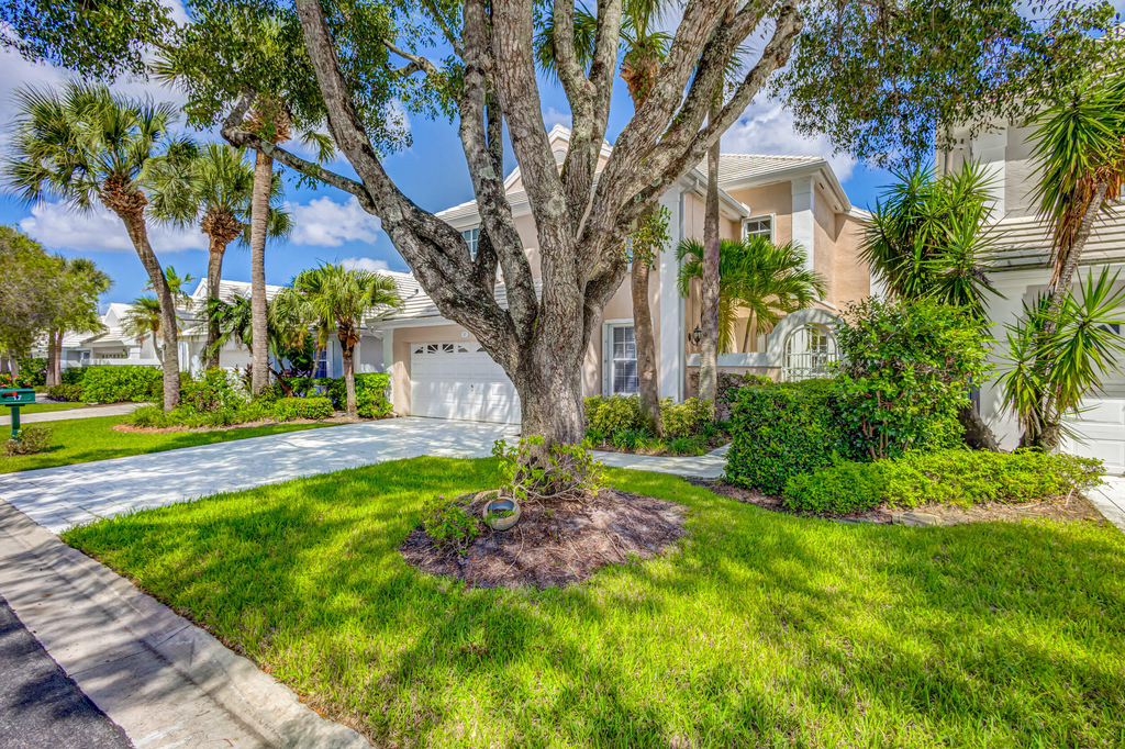 17 Selby Lane - Photo 1