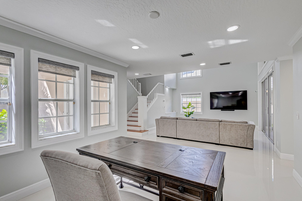 17 Selby Lane - Photo 18