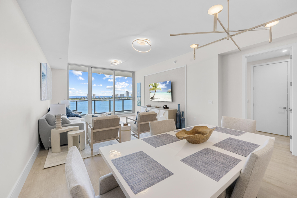 220 Lake Shore Drive - Photo 4