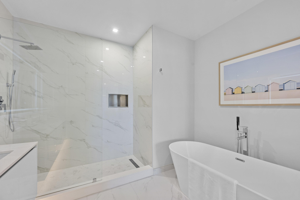 220 Lake Shore Drive - Photo 23