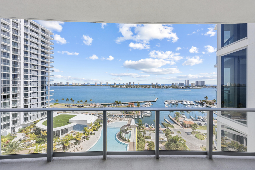 220 Lake Shore Drive - Photo 14