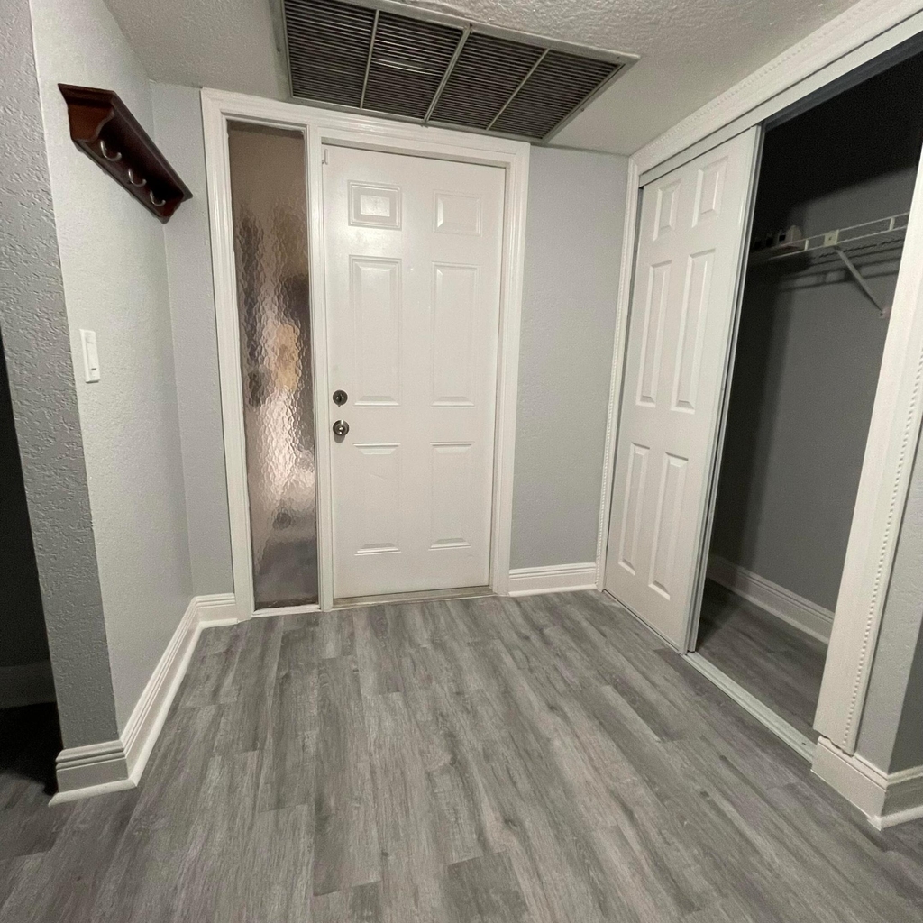 3427 Nw 47th Avenue Nw - Photo 1