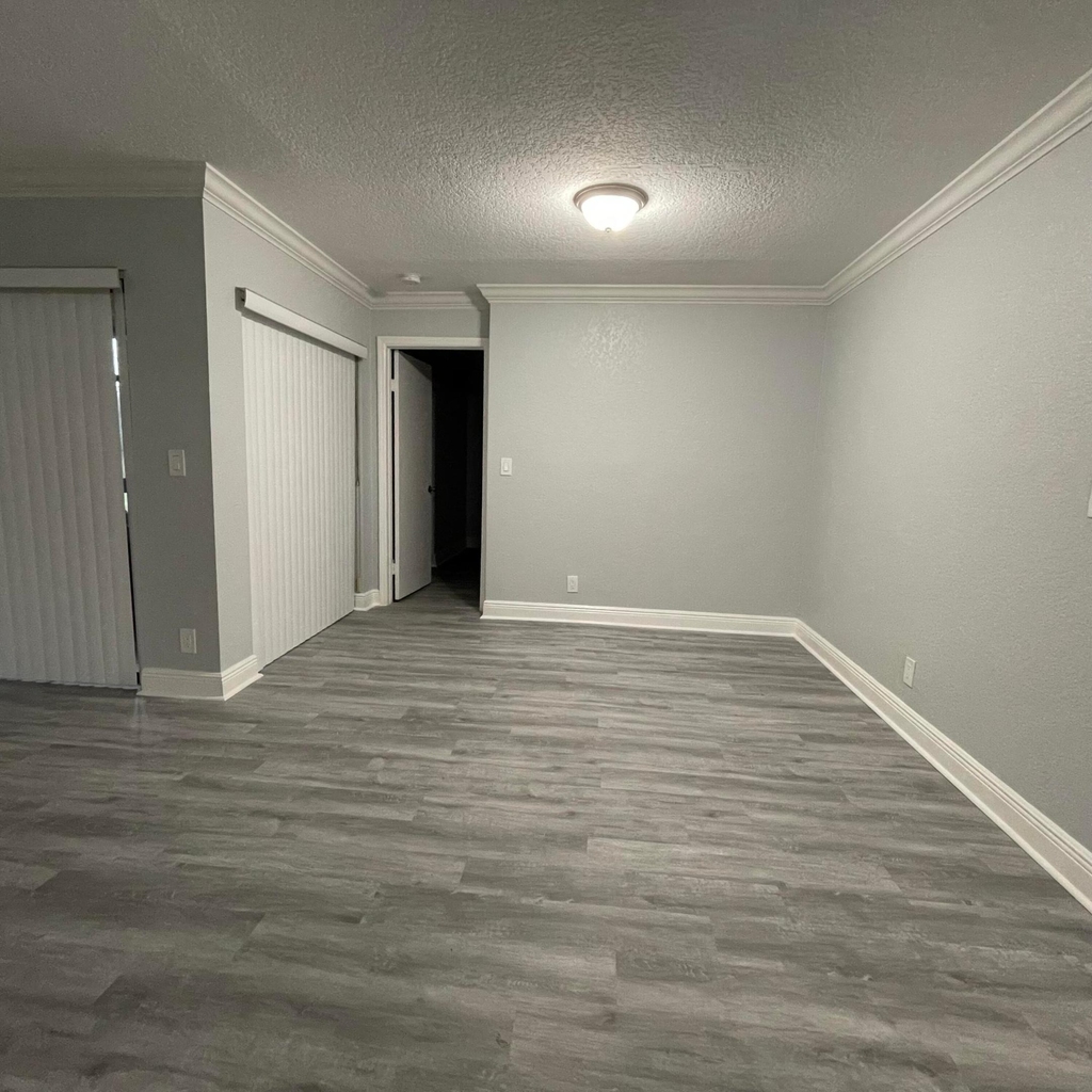 3427 Nw 47th Avenue Nw - Photo 10