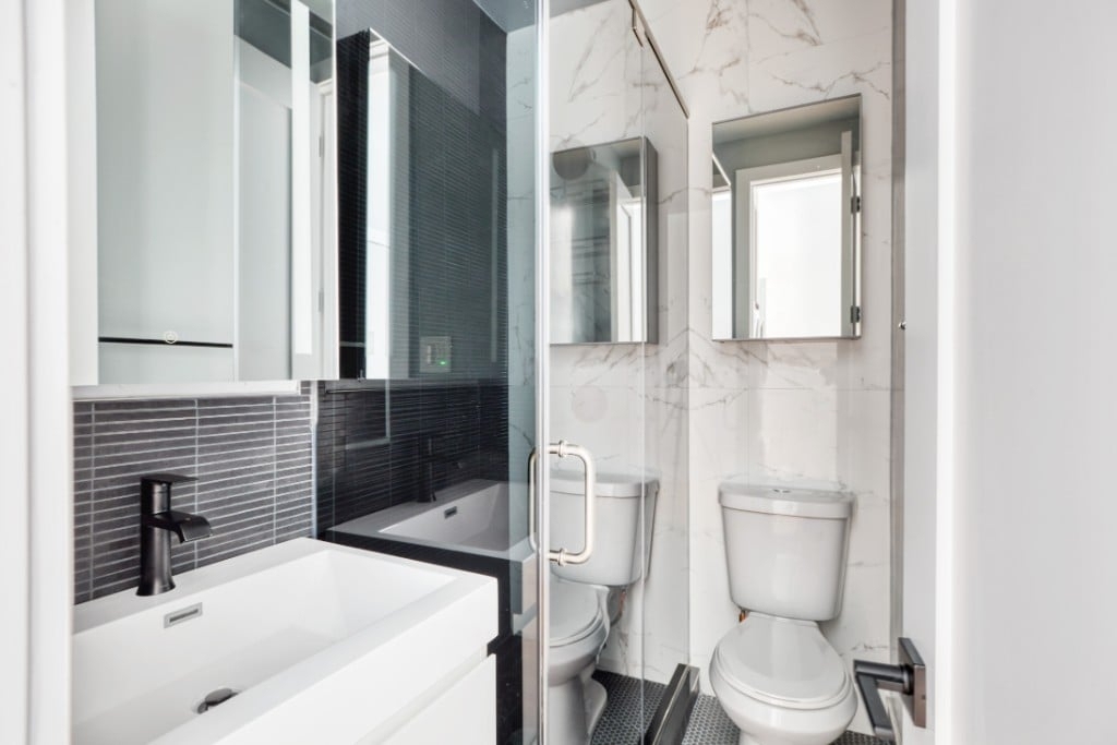273 W 10th St - Photo 5