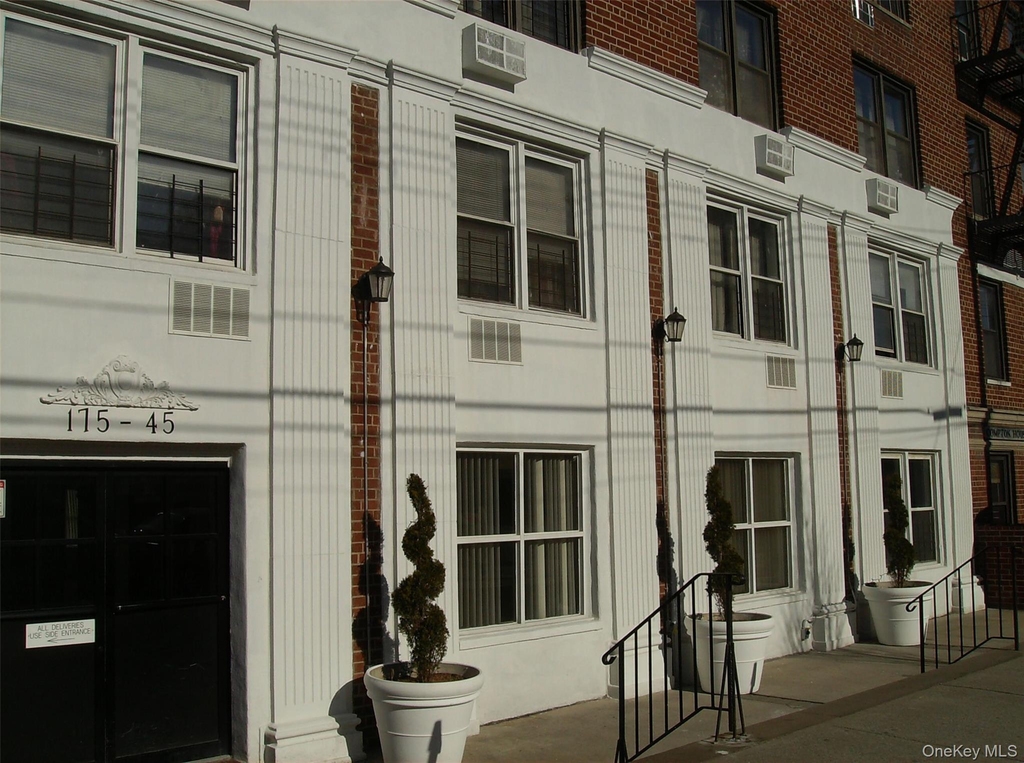 88th Avenue - Photo 2