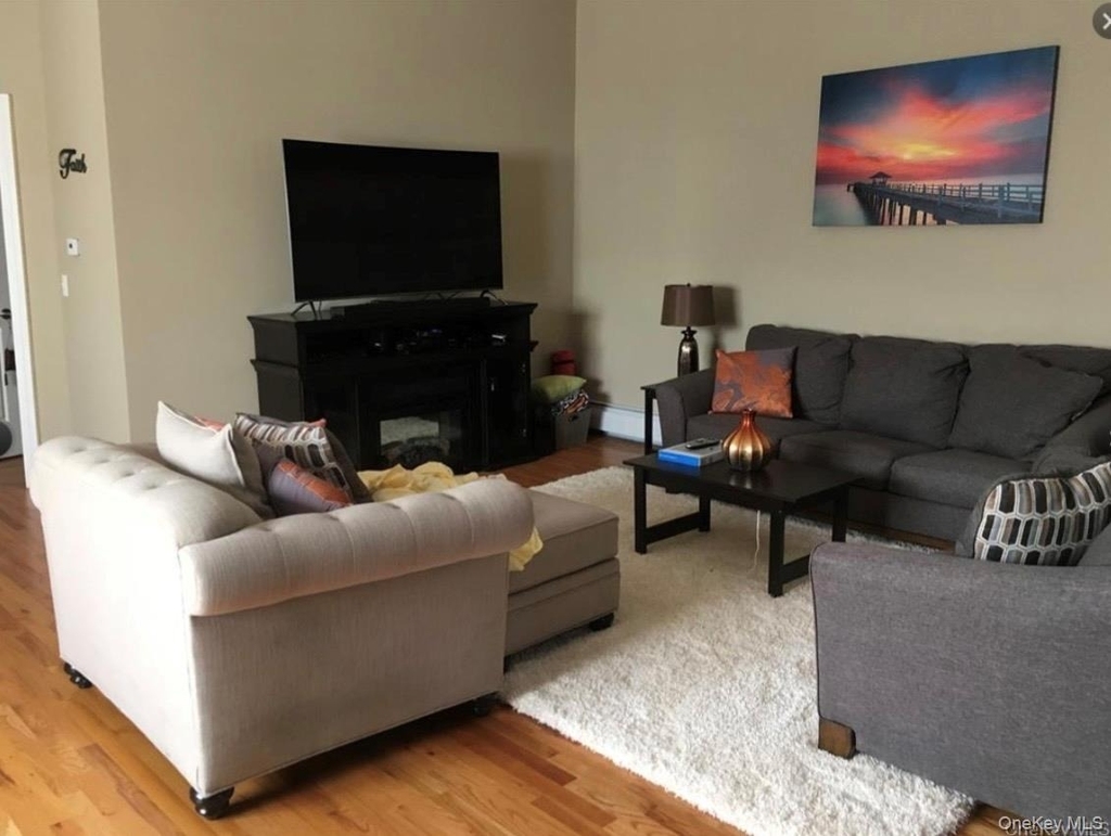 179 Main Street - Photo 2