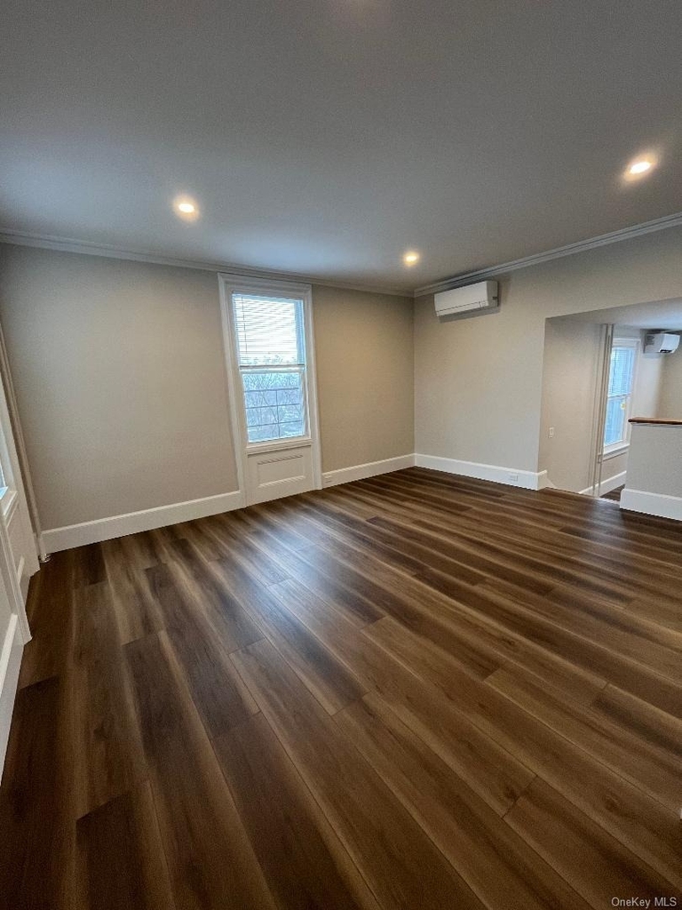 19 Hudson Terrace - Photo 3
