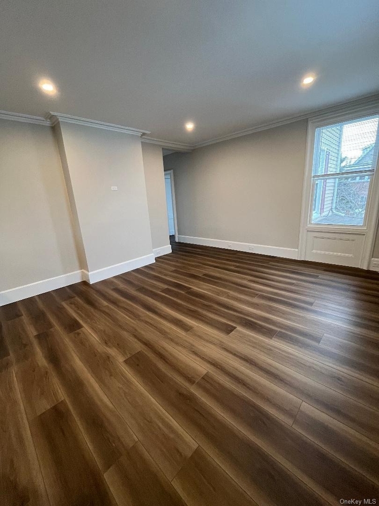 19 Hudson Terrace - Photo 5