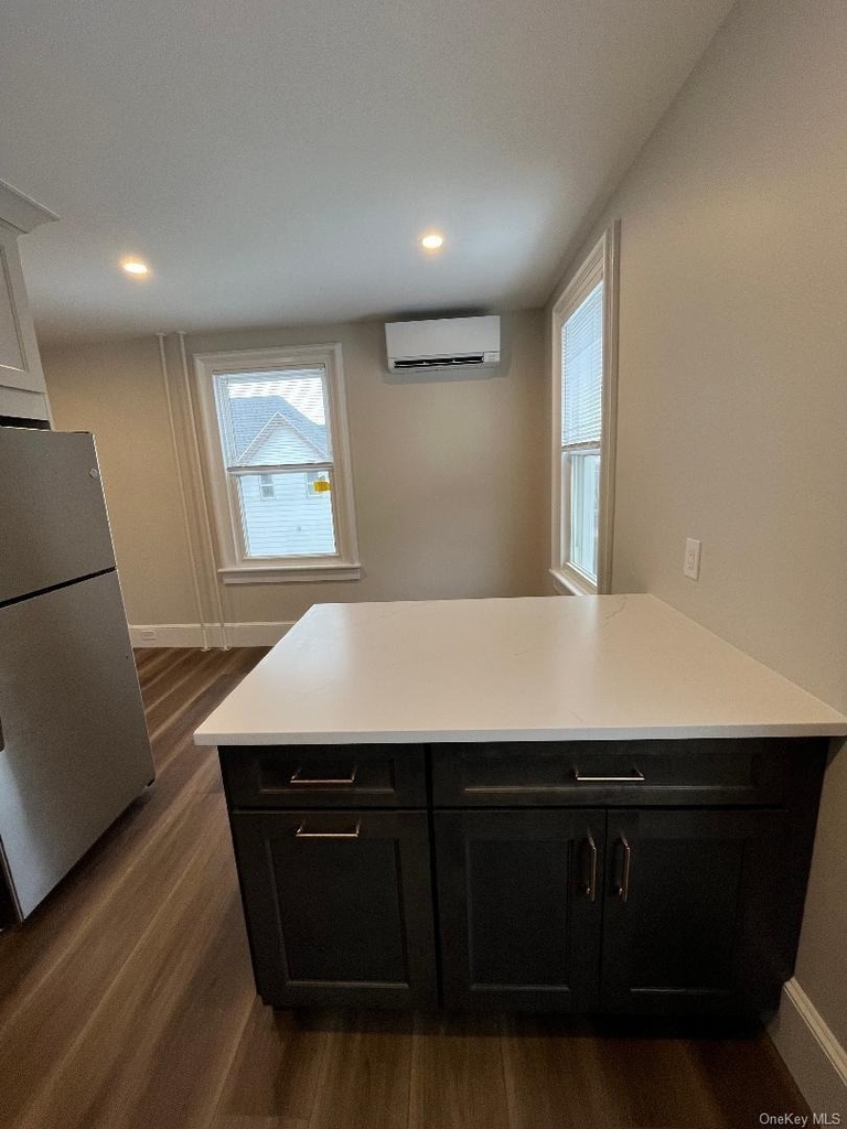 19 Hudson Terrace - Photo 2