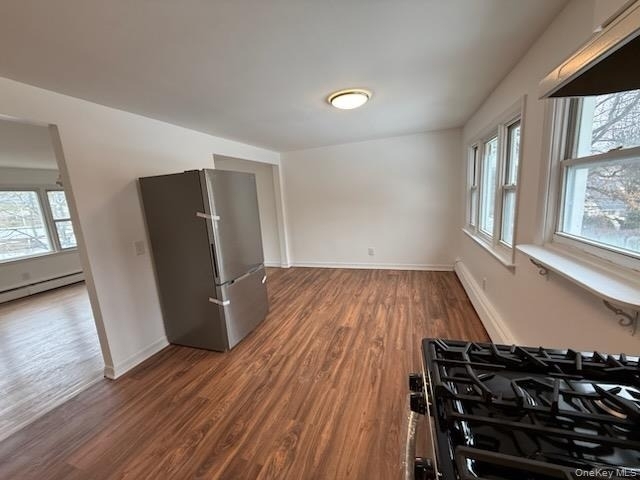 161 Glen Cove Avenue - Photo 4