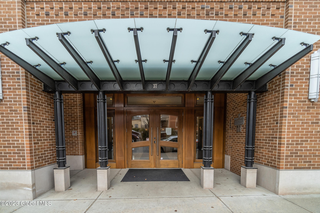 37 Henry Street - Photo 0