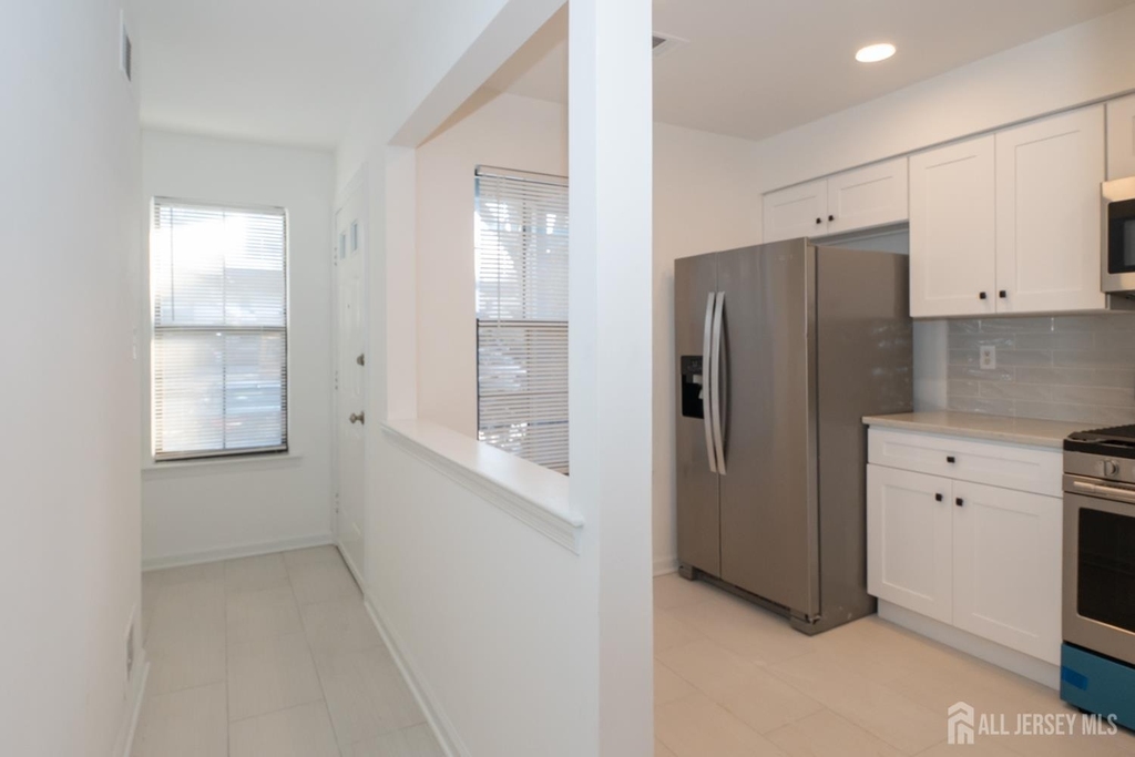 801 Woodbridge Commons Way - Photo 4