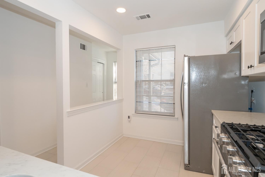 801 Woodbridge Commons Way - Photo 3