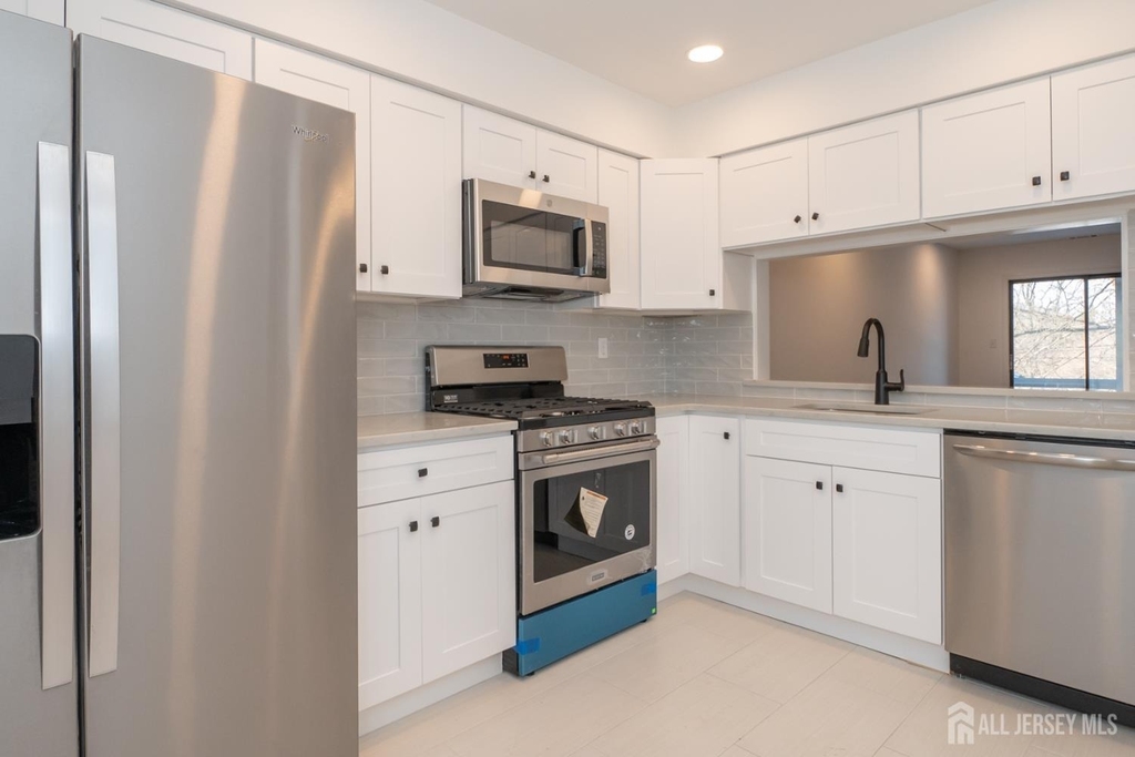 801 Woodbridge Commons Way - Photo 1