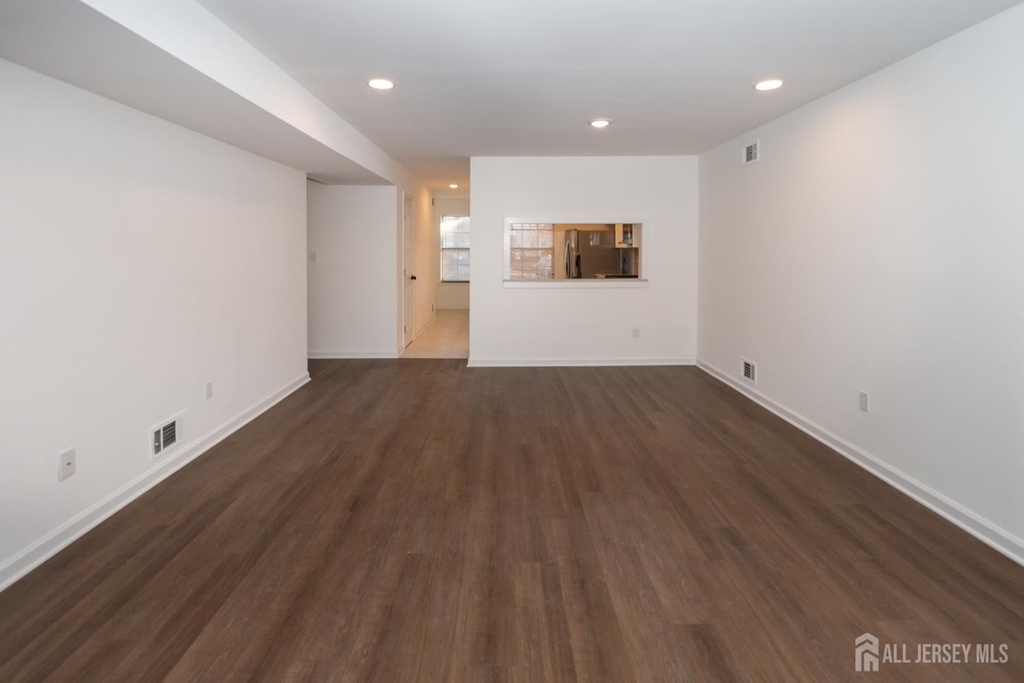 801 Woodbridge Commons Way - Photo 9