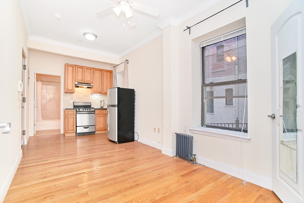 560 W 144th Street - Photo 0