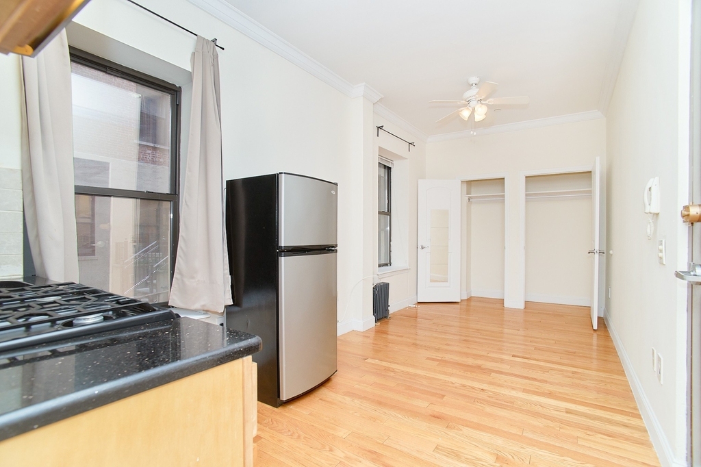 560 W 144th Street - Photo 2