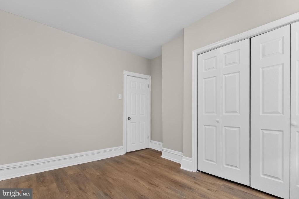 5437 Webster Street - Photo 15