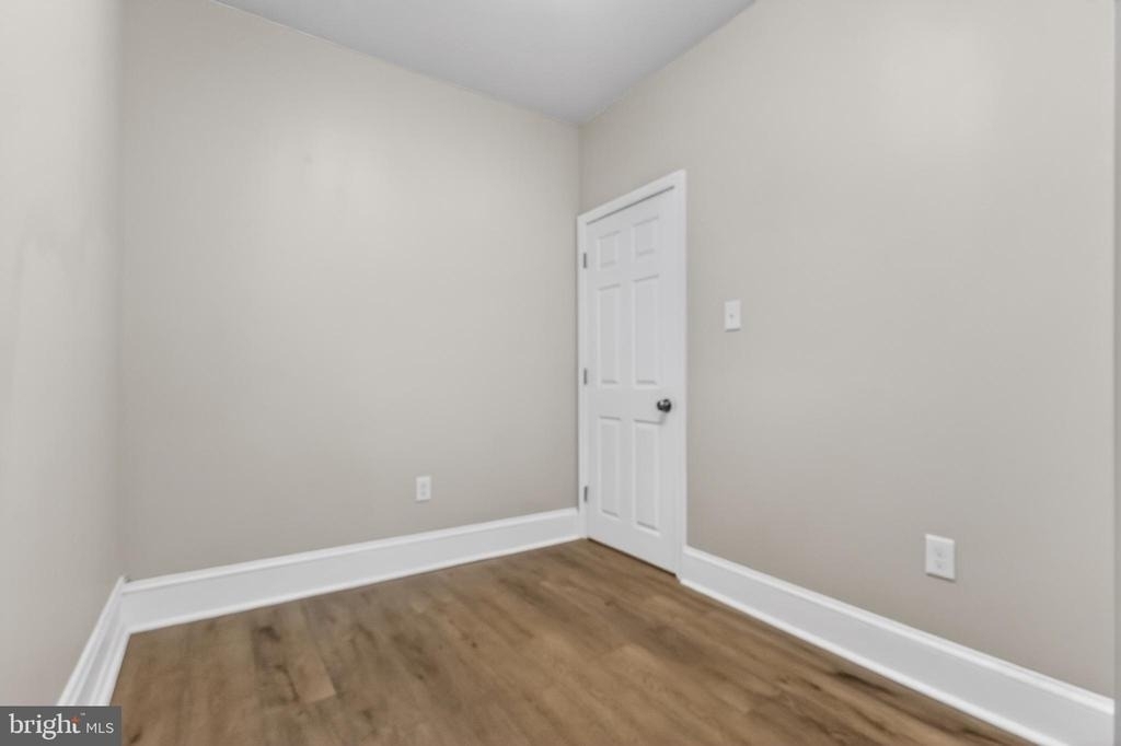 5437 Webster Street - Photo 11