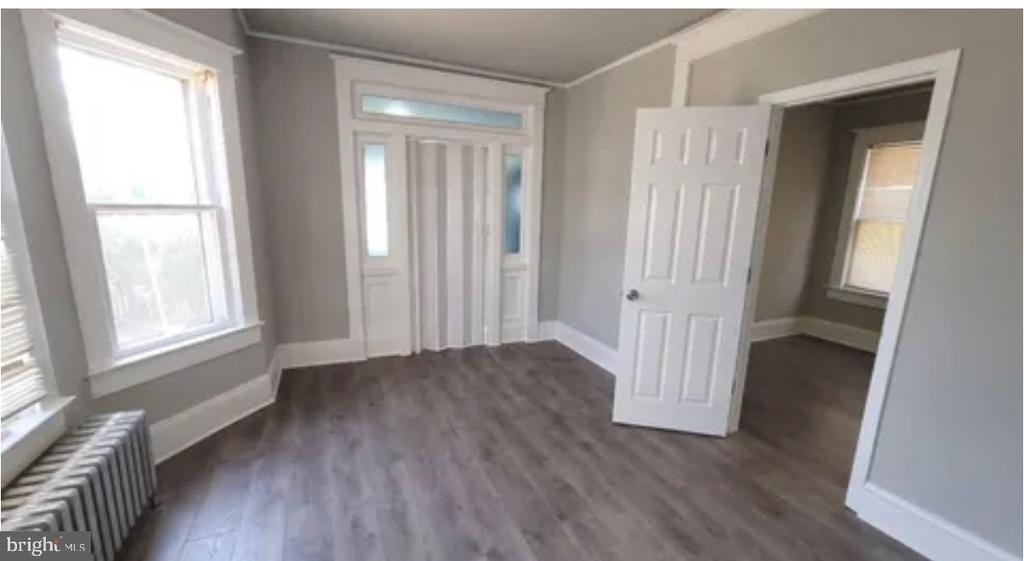 1078 Lalor Street - Photo 1