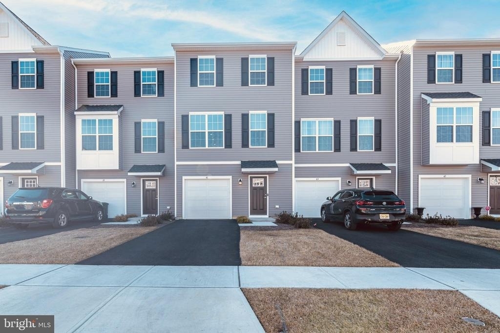 41 Barnes Way - Photo 0