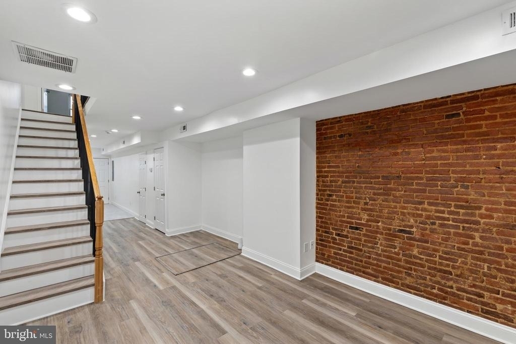 458 E Federal Street - Photo 5
