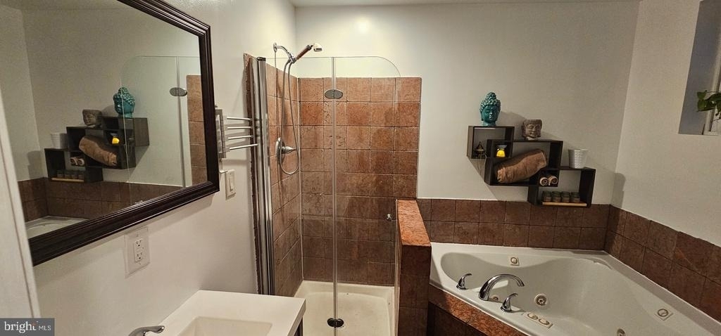 2206 Eutaw Place - Photo 5