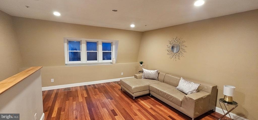 2206 Eutaw Place - Photo 3