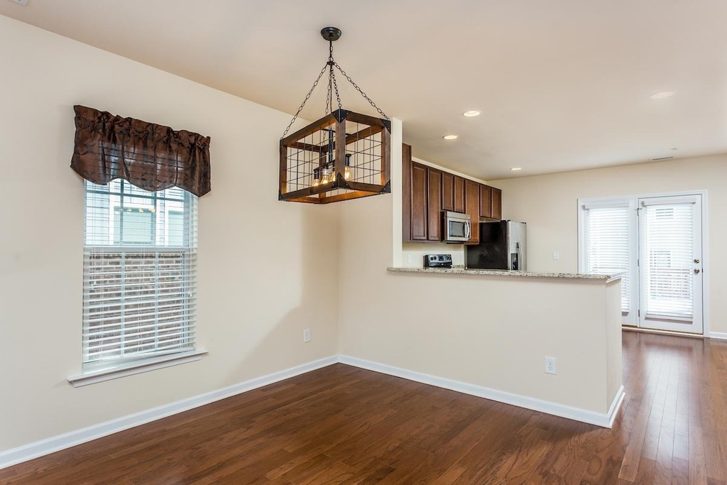 240 Michigan Avenue - Photo 15