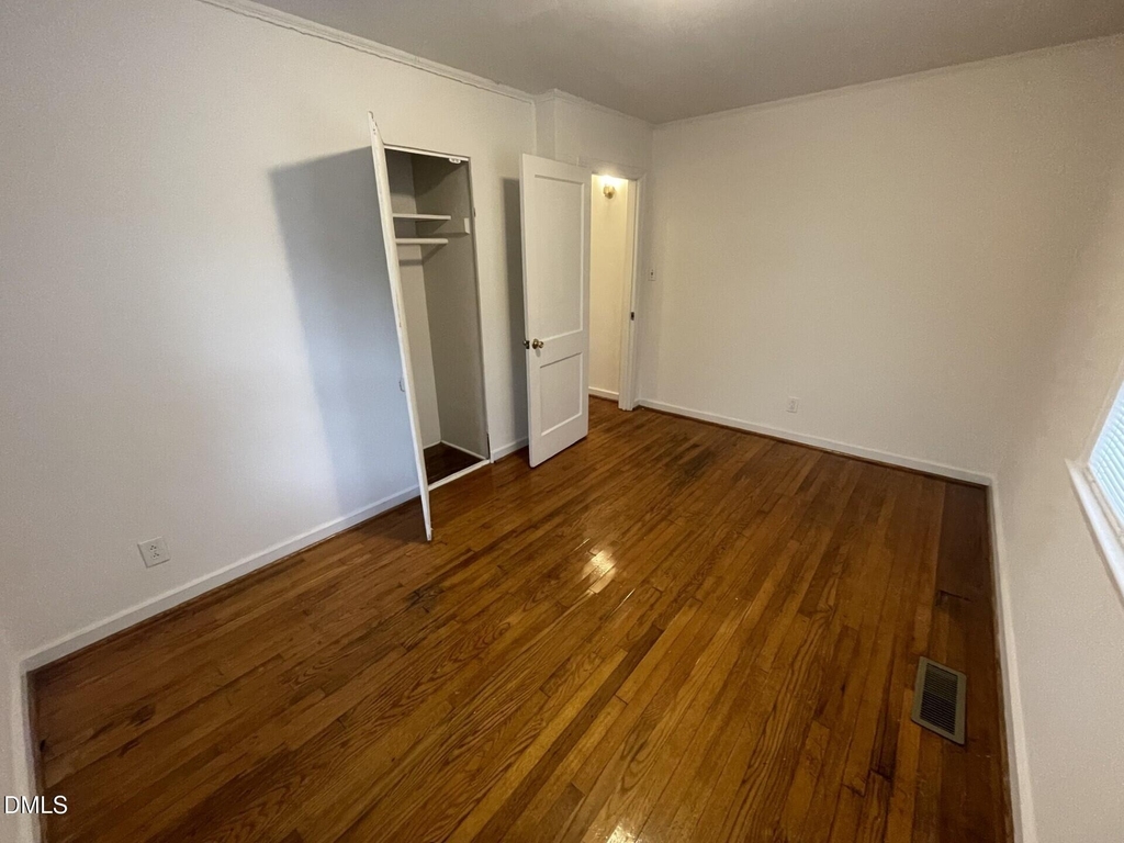 322 Angier Avenue - Photo 10