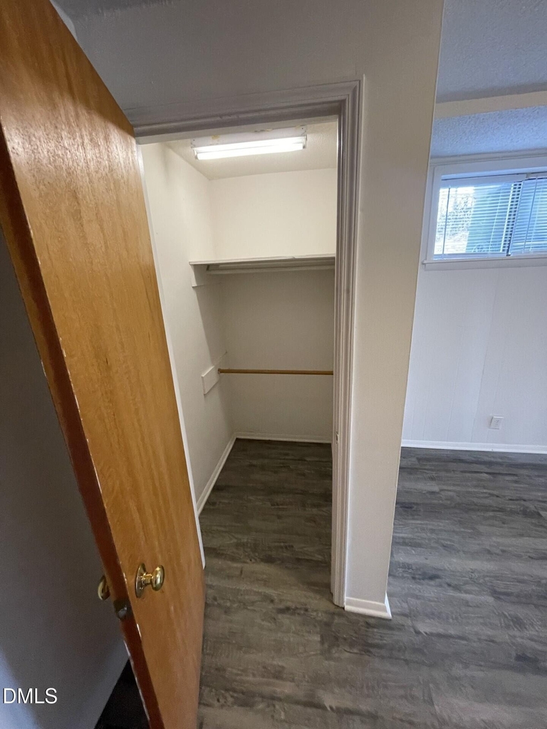 901 Marilyn Drive - Photo 9